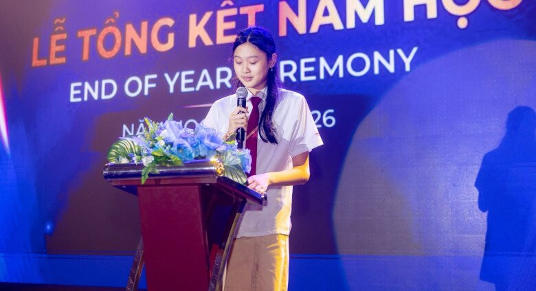 Con gái Hoa hậu Hương Giang nhận loạt danh hiệu Tinh hoa tại trường quốc tế
