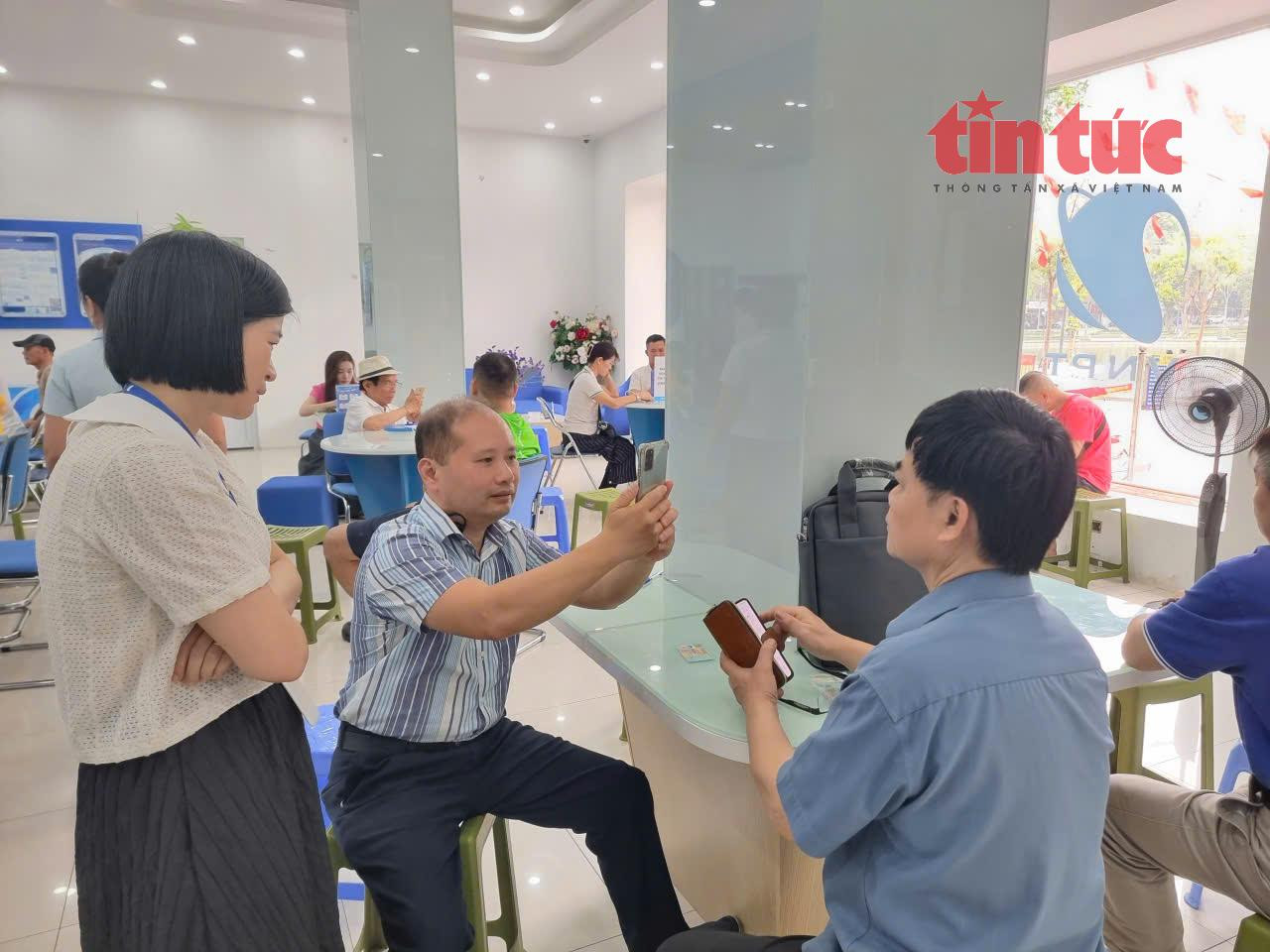 Sau ngày 15/6, thuê bao chưa xác nhận trên VNeID sẽ bị khóa một chiều