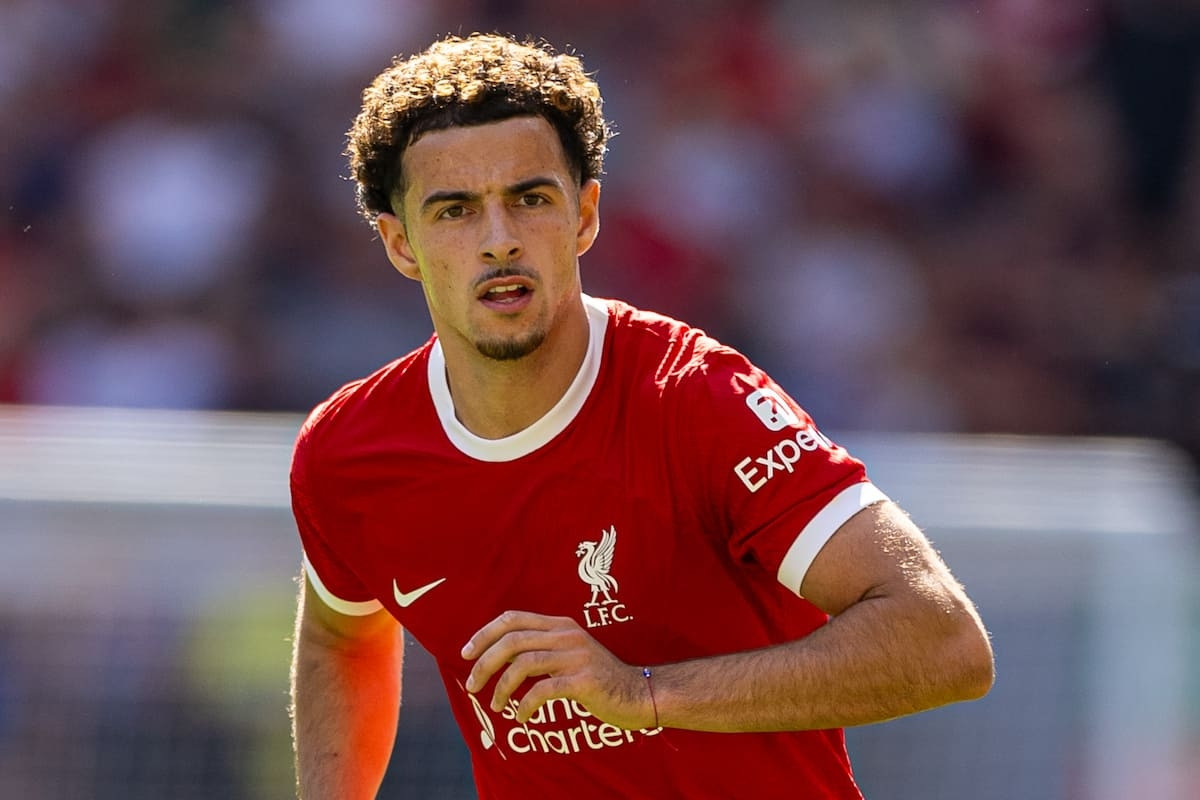 Curtis Jones có thể rời Liverpool để chuyển đến Serie A khoác áo Inter Milan.