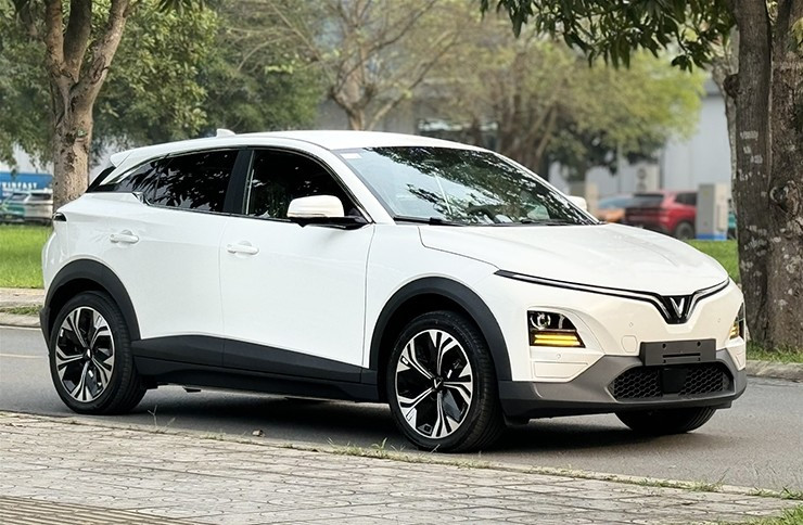 Ngoại thất VinFast VF 6 được studio Pininfarina chắp bút.