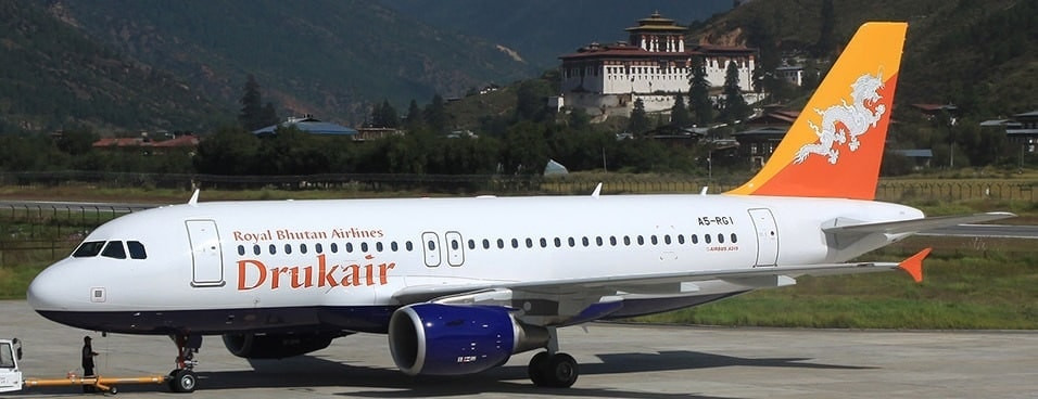 Máy bay của hãng hàng không Dubai Link mới Dubai888 Cá Cược Bhutan - Drukair