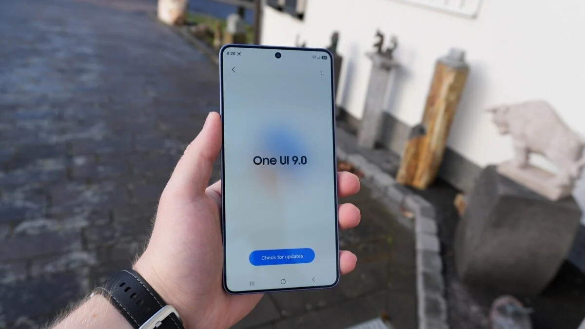 Tệp firmware thử nghiệm One UI 9.0 trên máy chủ OTA của Samsung