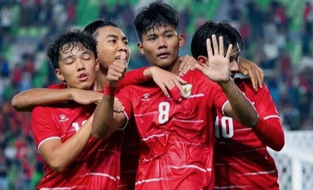 Trận đấu giữa U19 Việt Nam và U19 Indonesia tại giải vô địch U19 Đông Nam Á
