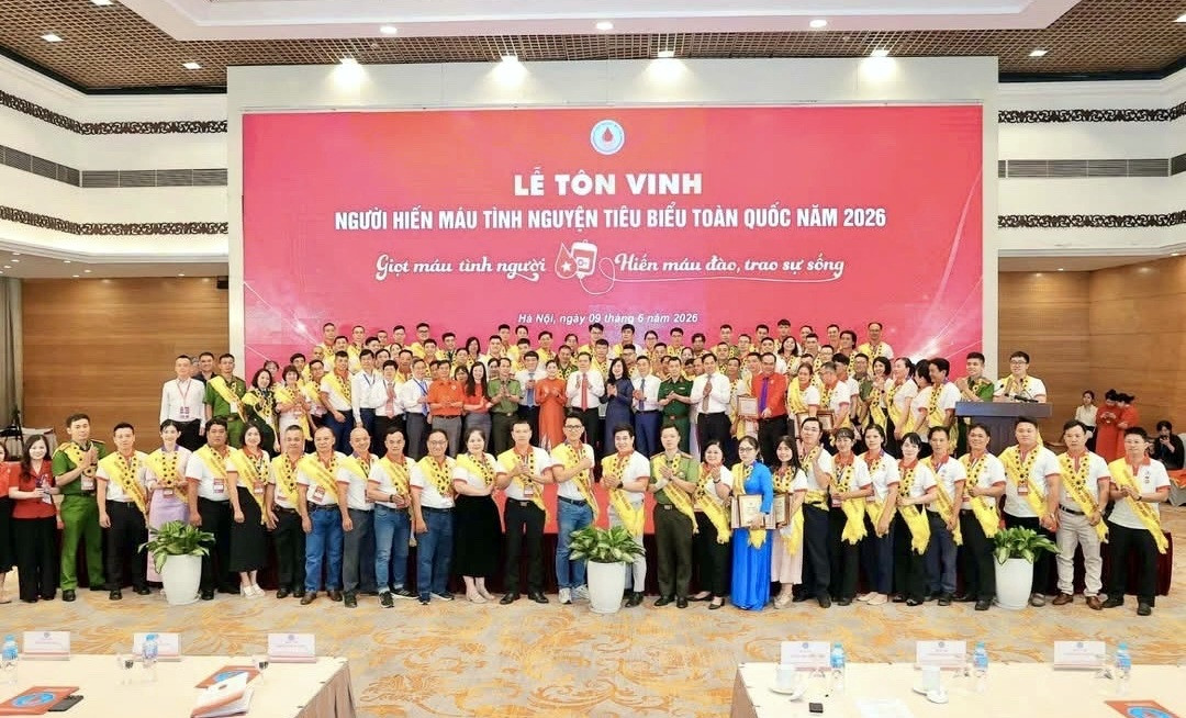 HÌNH 2