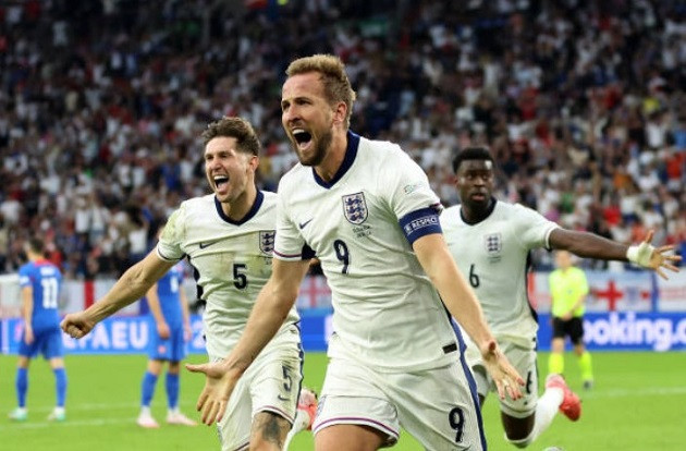 Harry Kane tiếp tục là niềm hy vọng số một trên hàng công của Tam Sư.