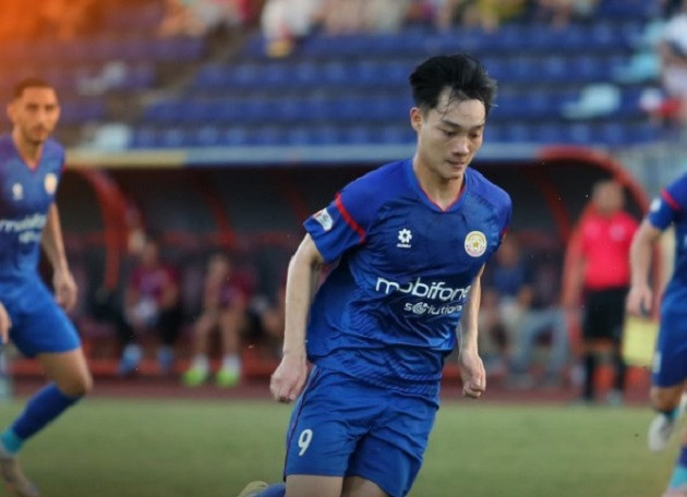 Tiền vệ Xuân Bắc cùng PVF-CAND chuẩn bị cho trận đấu play-off quan trọng nhất mùa giải.