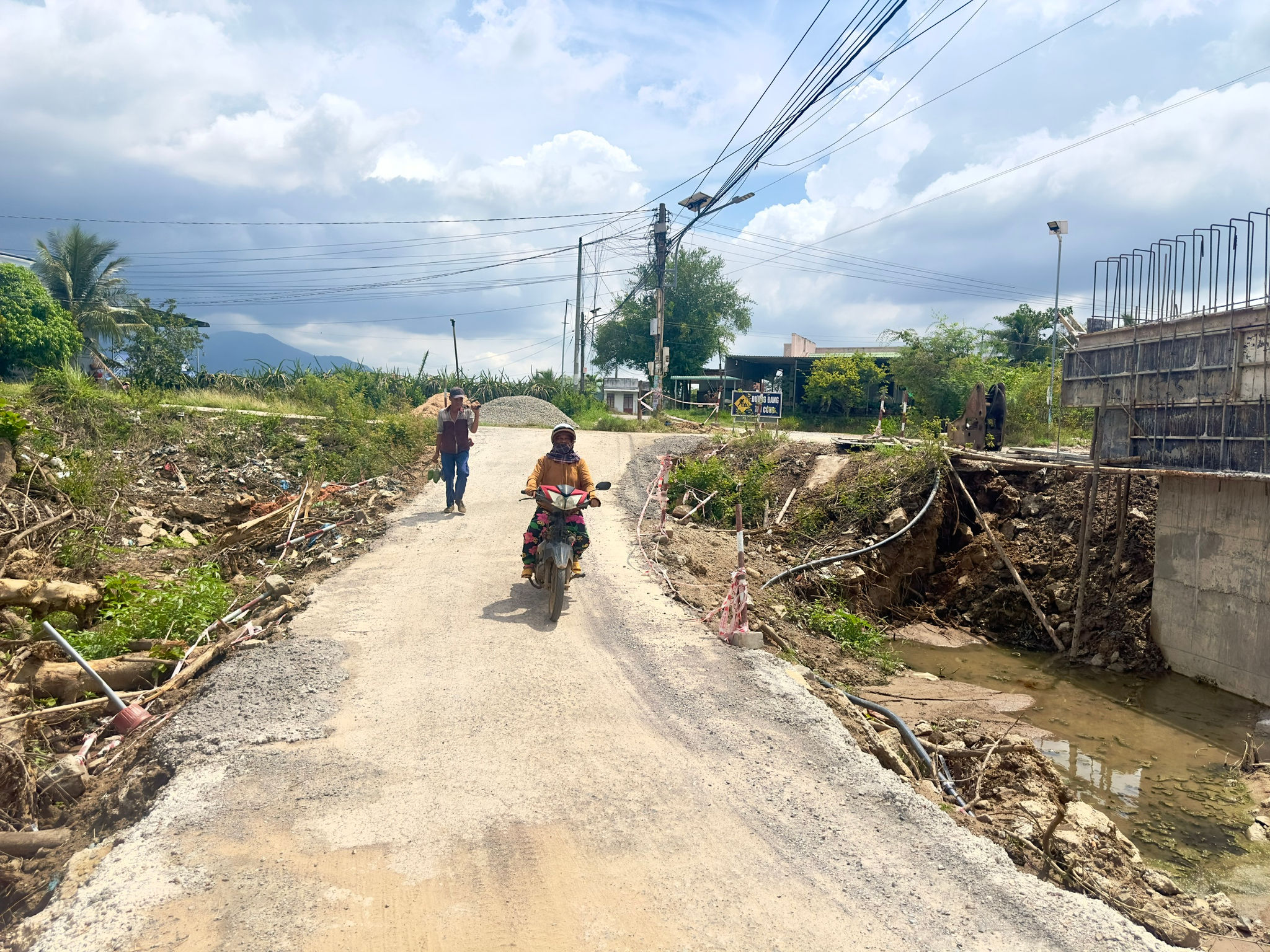 cầu suối thị