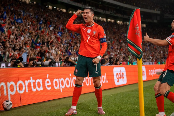 Cristiano Ronaldo chuẩn bị lập kỷ lục tham dự 6 kỳ World Cup.