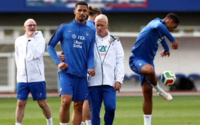 Trung vệ William Saliba trong buổi tập trung cùng đội tuyển Pháp chuẩn bị cho World Cup 2026