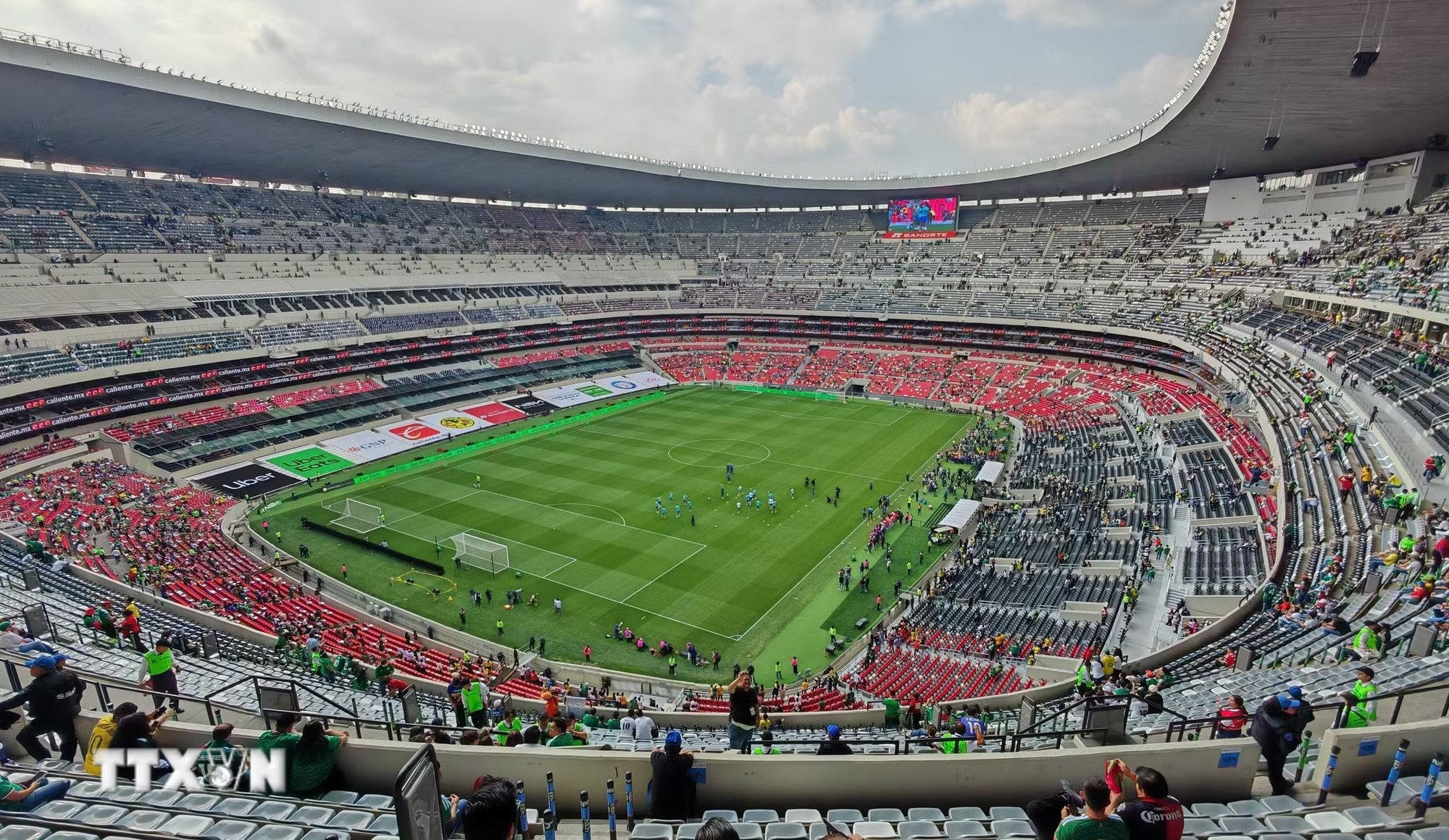 ttxvn-world-cup-san-van-dong-10-1.jpg