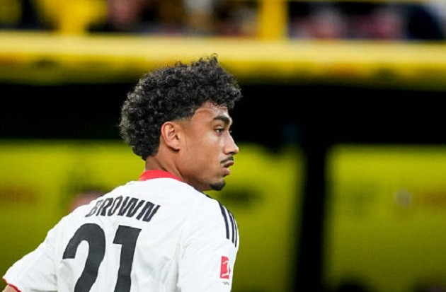 Nathaniel Brown mong muốn được dẫn dắt bởi HLV Vincent Kompany tại Bayern Munich.