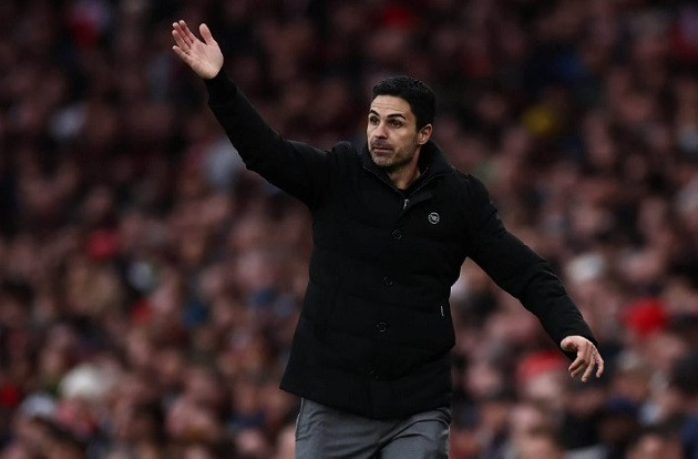 HLV Arteta cần thêm phương án hậu vệ đa năng để gia cố đội hình Arsenal.