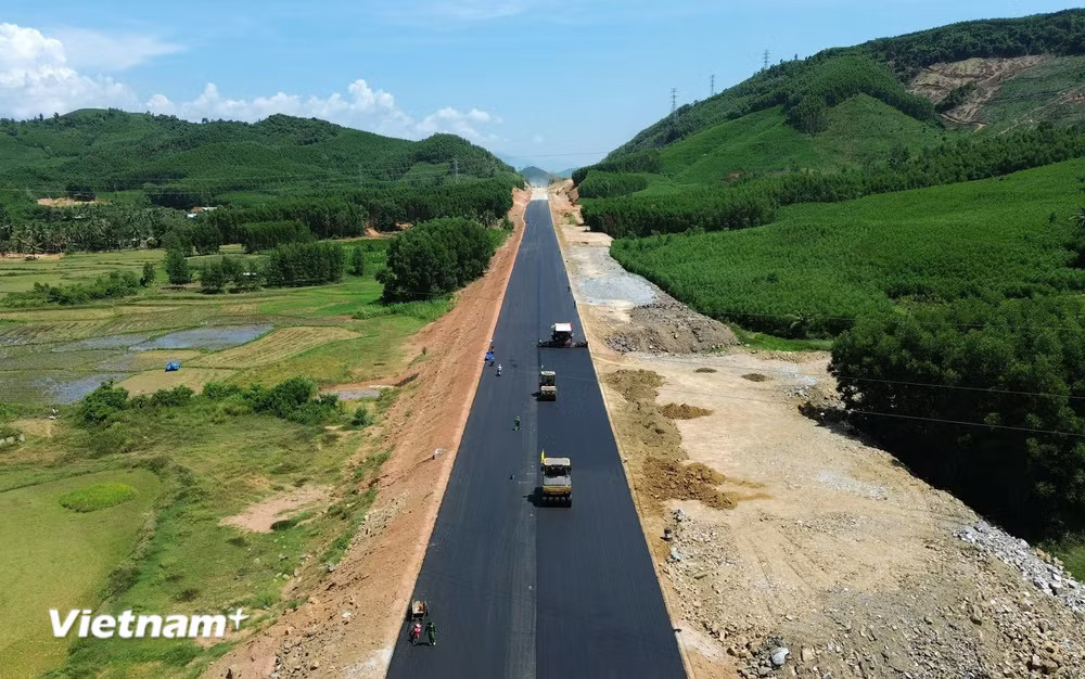 vnp-tham-nhua-cao-toc.jpg
