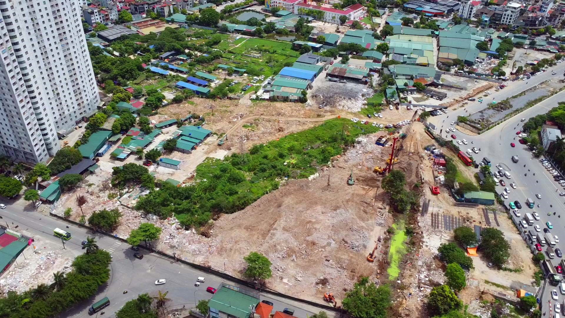 Tình trạng ùn tắc tại khu vực Xa La Phạm Tu
