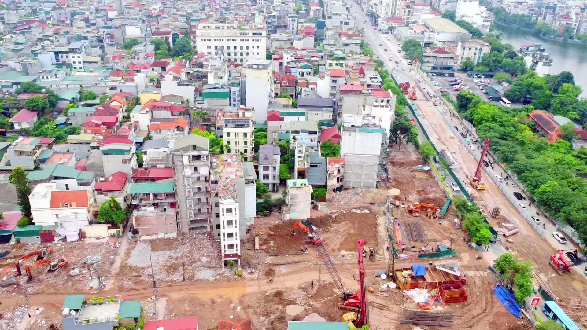 Vướng mắc giải phóng mặt bằng tại phường Hồng Hà ảnh hưởng đến tiến độ cầu Tứ Liên.