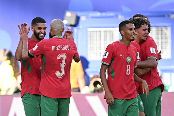 Morocco vươn lên dẫn trước Brazil từ sớm.