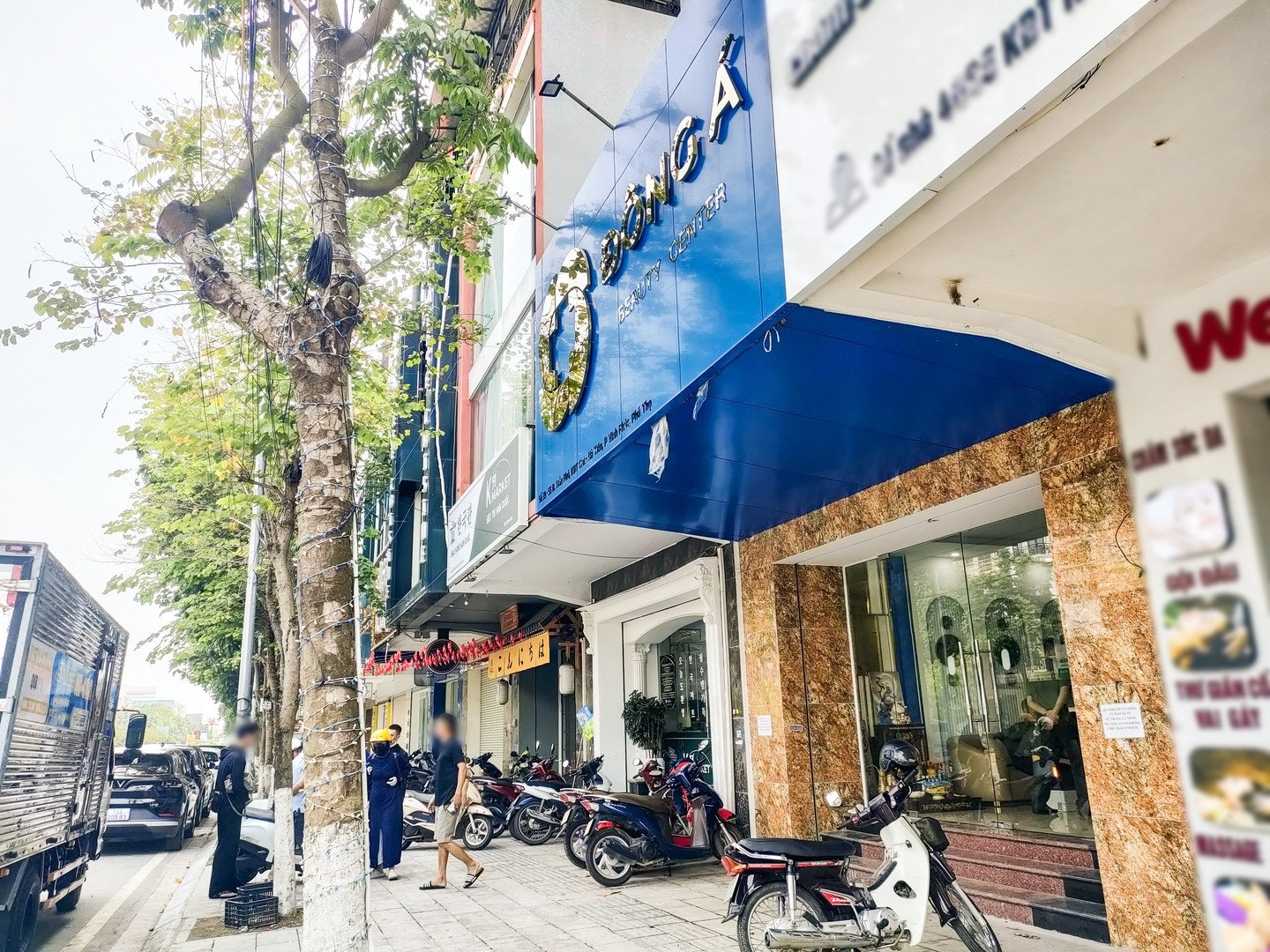 Hình ảnh bên ngoài cơ sở Đông Á Beauty Center tại Tỉnh Phú Thọ vừa bị cơ quan công an kiểm tra.