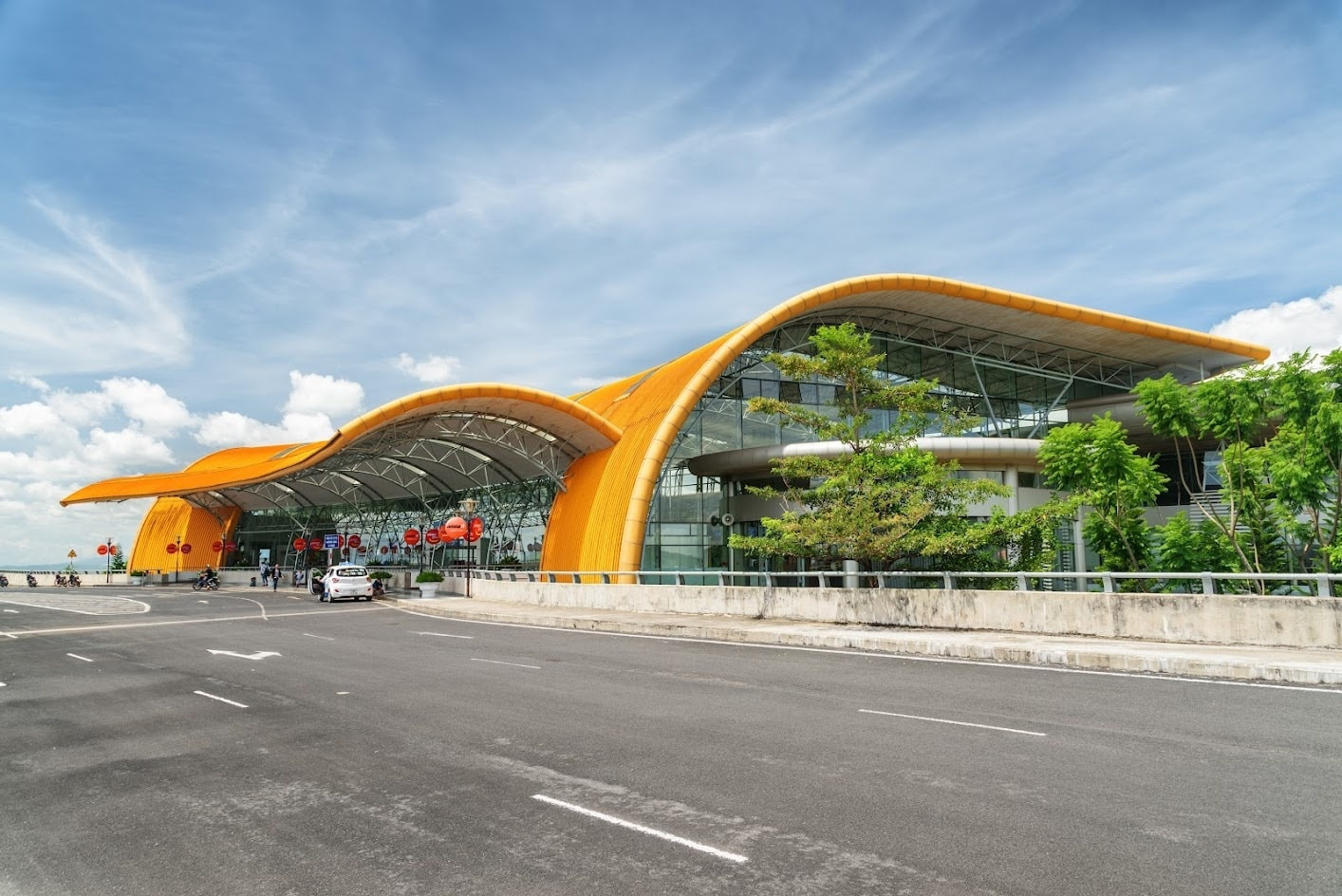 Toàn cảnh sân bay Liên Khương nhìn từ trên cao