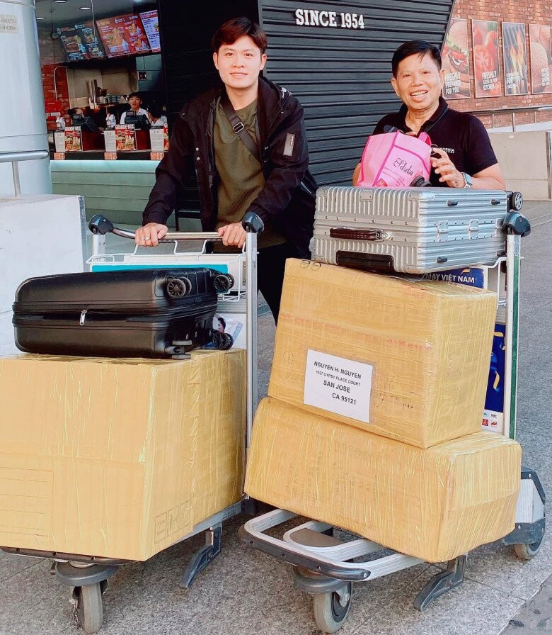 Khoảnh khắc ngày ấy - bây giờ của nhạc sĩ Nguyễn Văn Chung và ba.