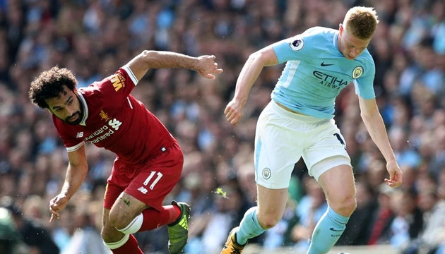 Mohamed Salah và Kevin De Bruyne trong trận đại chiến giữa Liverpool và Manchester City.