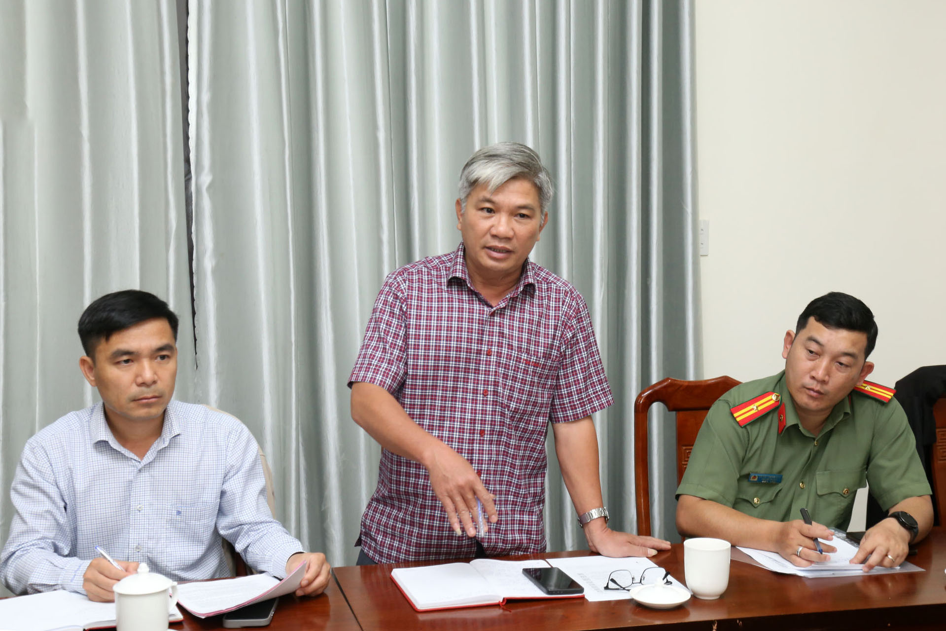 dong-chi-pham-chi-huu-truong-phong-ky-thuat-cong-nghe-bao-va-phat-thanh-truyen-hinh-lam-dong-phat-bieu-tai-buoi-lam-viec(1).jpg