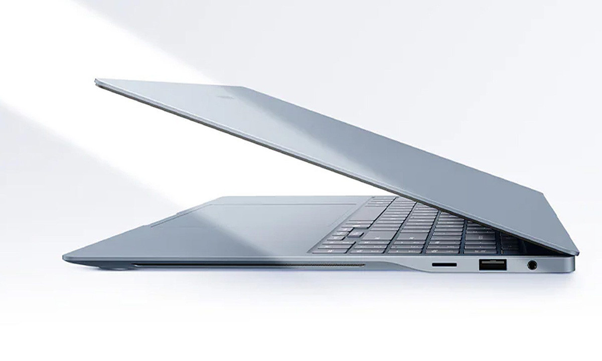 Độ mỏng ấn tượng 13.2mm của Galaxy Book6 Edge