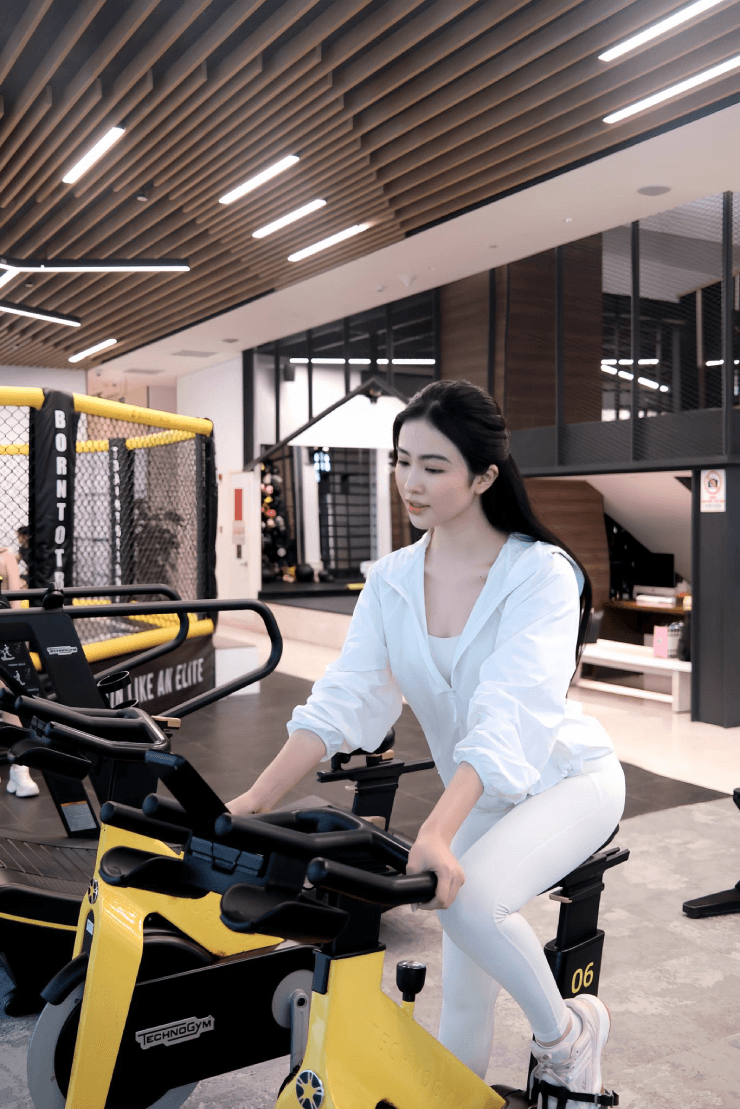 Những hình ảnh đẹp của Thu Hiền thông qua trang cá nhân của cô