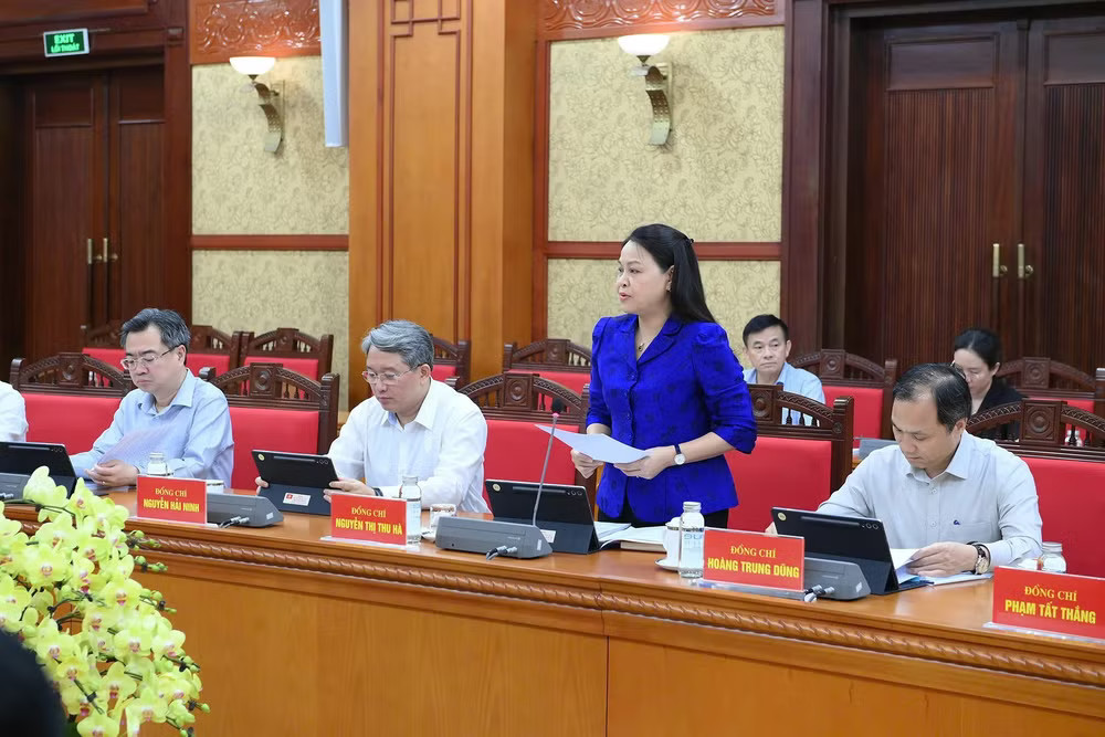 Các đại biểu tham dự cuộc làm việc. (Ảnh: ĐĂNG KHOA) z7946691688634-7ed98a28cc2d803cd741dc62907918e6.jpg