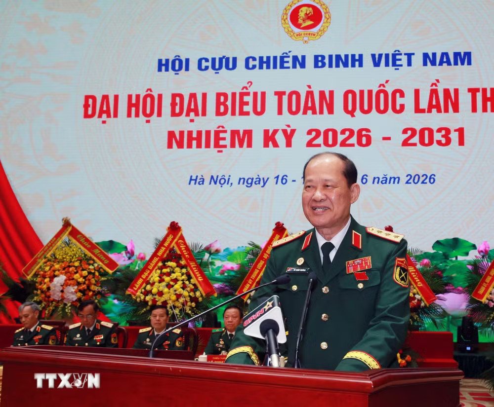 Thượng tướng Bế Xuân Trường, Chủ tịch Hội Cựu chiến binh Việt Nam nhiệm kỳ 2026-2031 phát biểu. (Ảnh: Trọng Đức/TTXVN) ttxvn-1706-dai-hoi-hoi-cuu-chien-binh-3.jpg