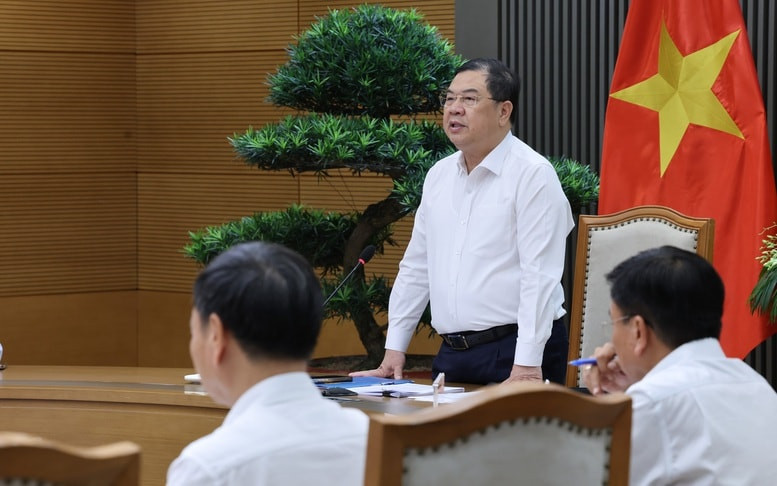 Phó Thủ tướng Thường trực Phạm Gia Túc phát biểu chỉ đạo về tiến độ dự án đường sắt
