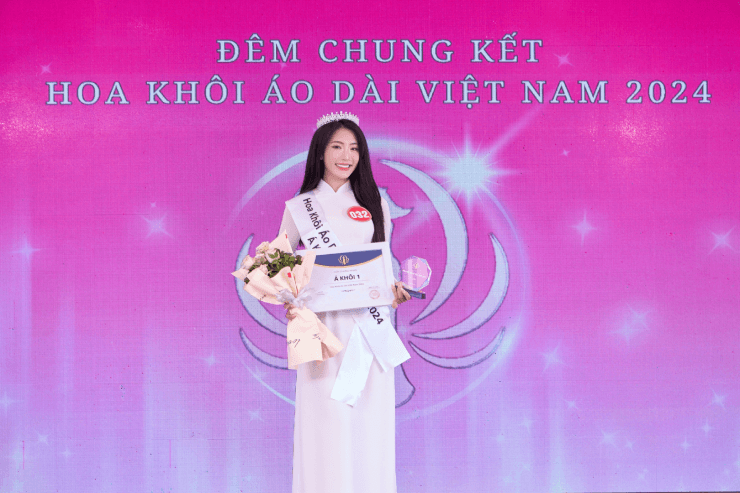 Nong Thi Hang possesses a diverse fashion style.