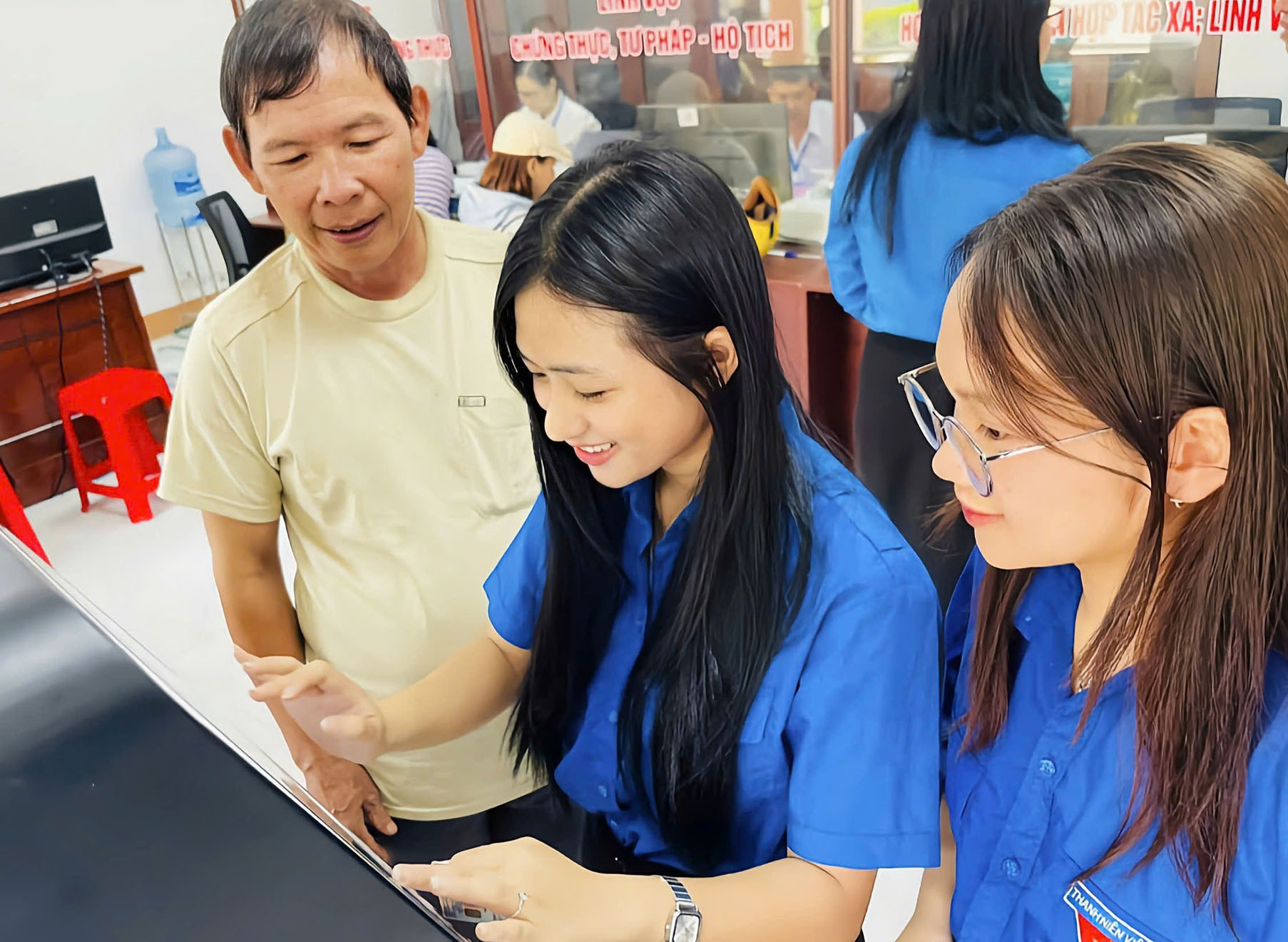 thanh-nien-lam-dong-tien-phong-chuyen-doi-so-ho-tro-chinh-quyen-dia-phuong-2-cap(1).jpg