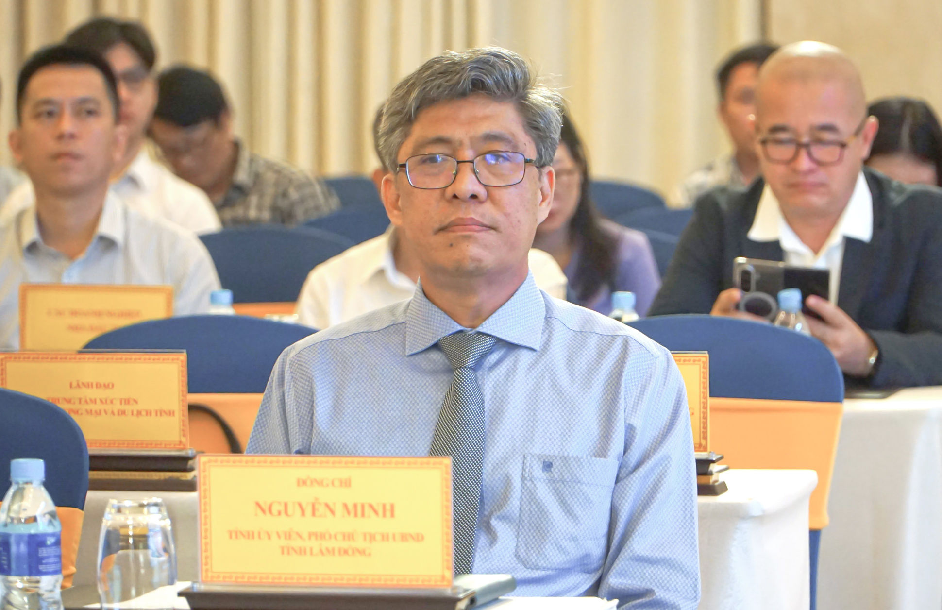dong-chi-nguyen-minh-tinh-uy-vien-pho-chu-tich-ubnd-tinh-du-hoi-nghi(1).jpg