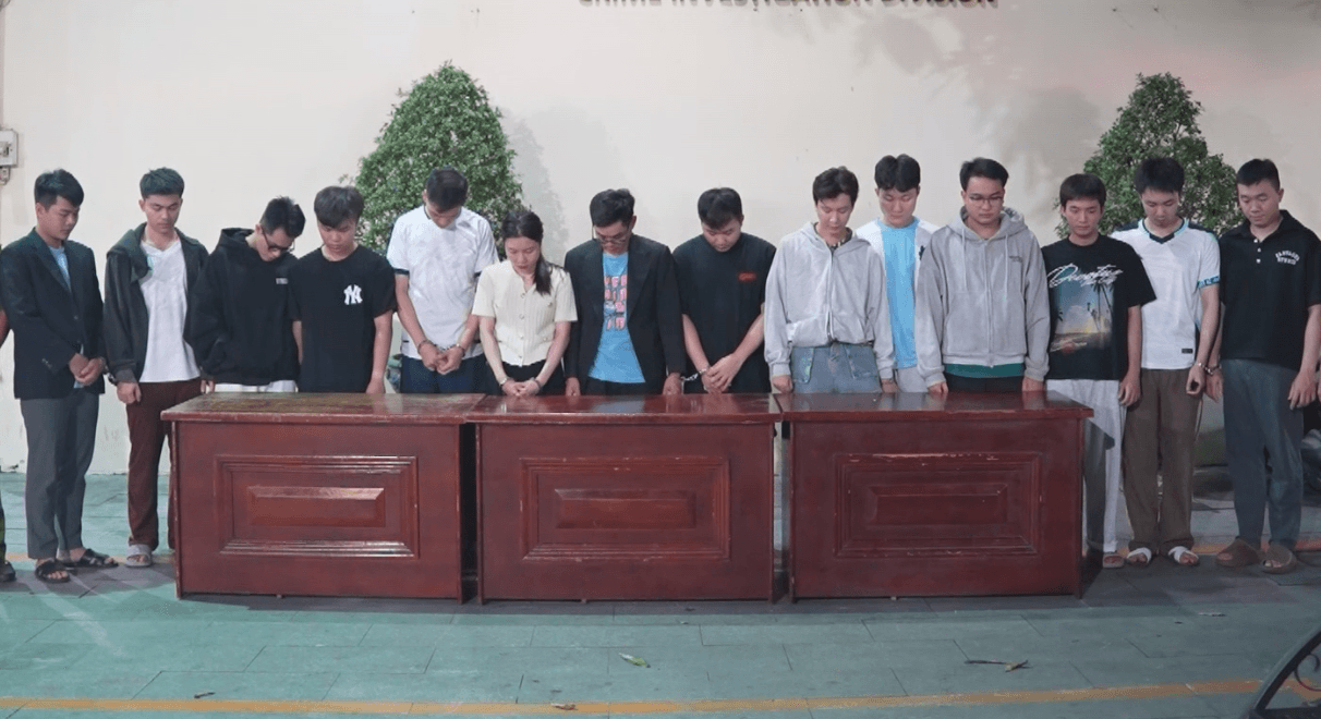 Các đối tượng tại các công ty bị cơ quan chức năng triệu tập làm việc.