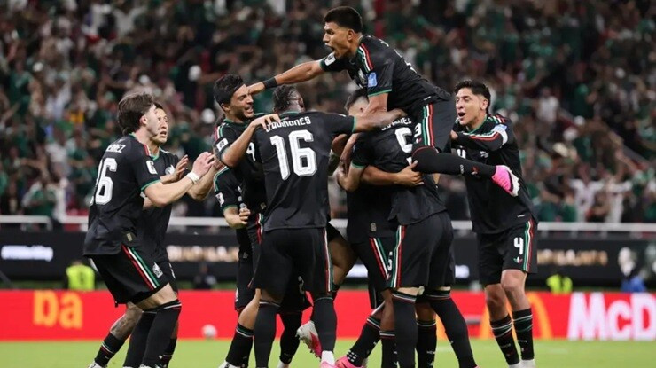 Đồng chủ nhà Mexico trở thành đội tuyển đầu tiên giành quyền vào vòng knock-out
