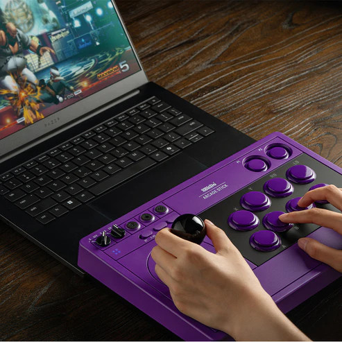 8BitDo Arcade Stick hỗ trợ kết nối đa năng với máy tính Windows
