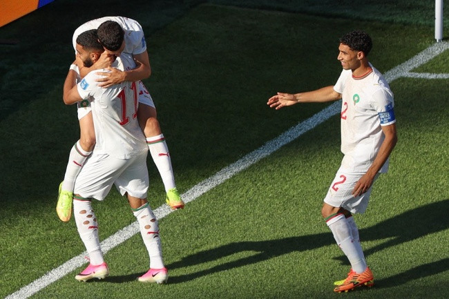 Morocco duy trì áp lực lớn lên phần sân của Scotland sau khi có bàn thắng dẫn trước từ sớm.