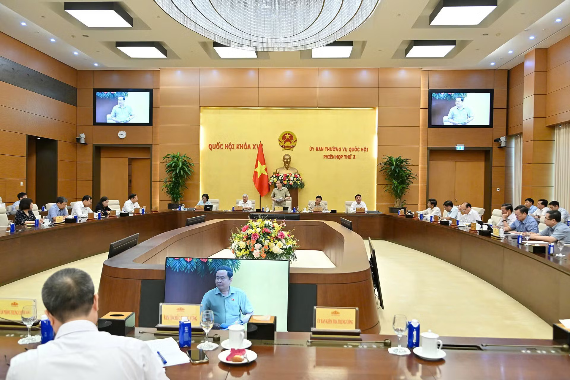 Quang cảnh phiên họp. (Ảnh: THỦY NGUYÊN) ph2.jpg