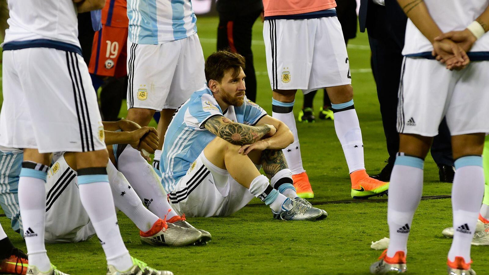 10 năm trước, nước Mỹ là nơi Messi quyết định từ bỏ ĐT Argentina