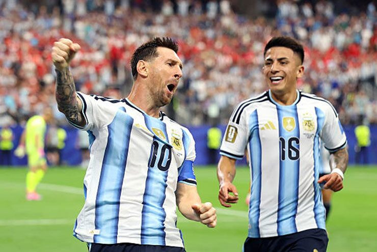 Messi ăn mừng bàn thắng lịch sử tại World Cup