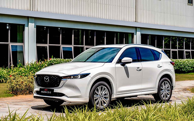 Thân xe Mazda CX-5 2026 với những đường nét cơ bắp