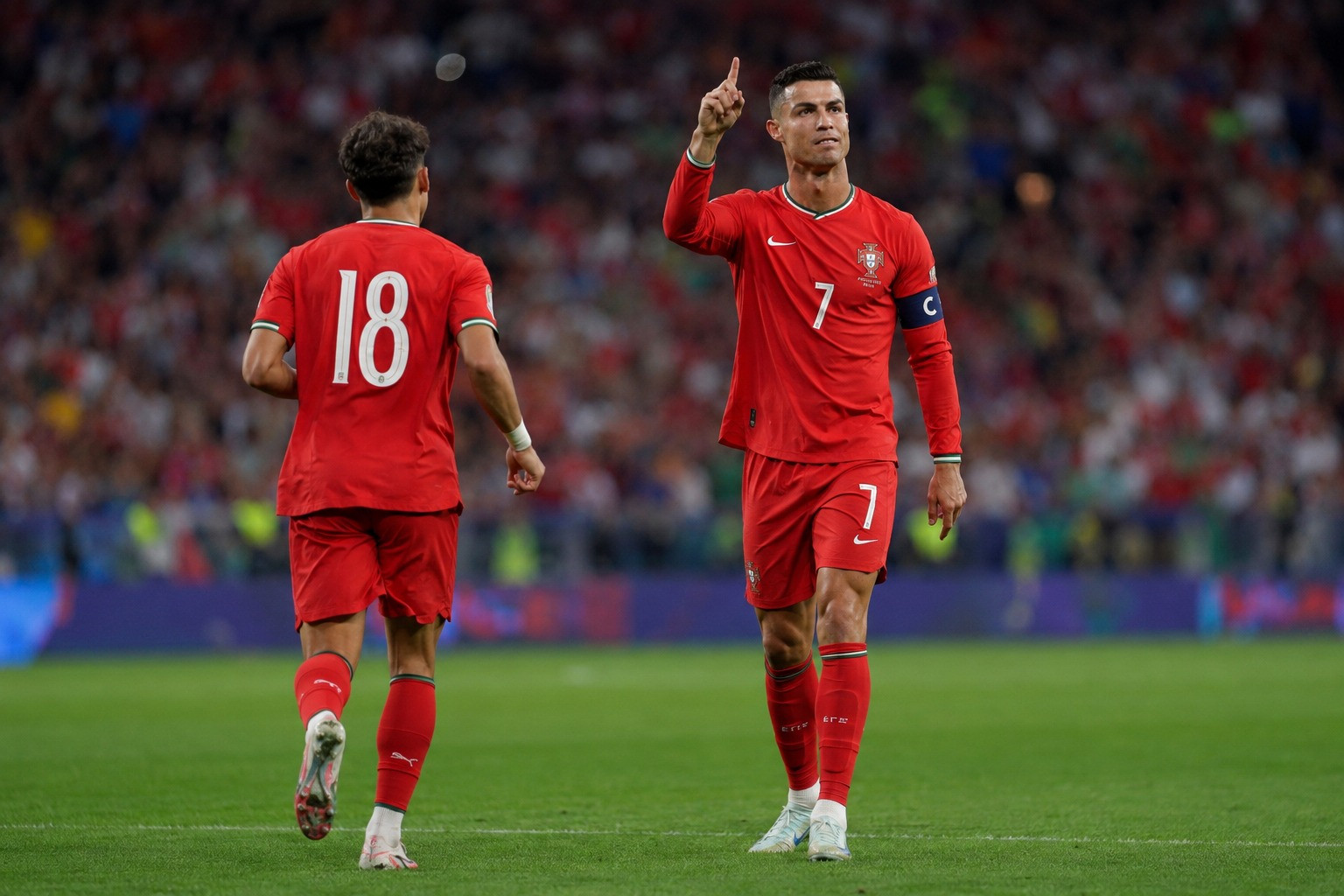 Vào! Vào! 1-0 cho Bồ Đào Nha! Ronaldo ghi bàn!!