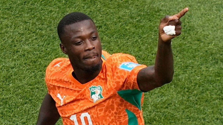 Nicolas Pepe ăn mừng bàn thắng vào lưới Curacao