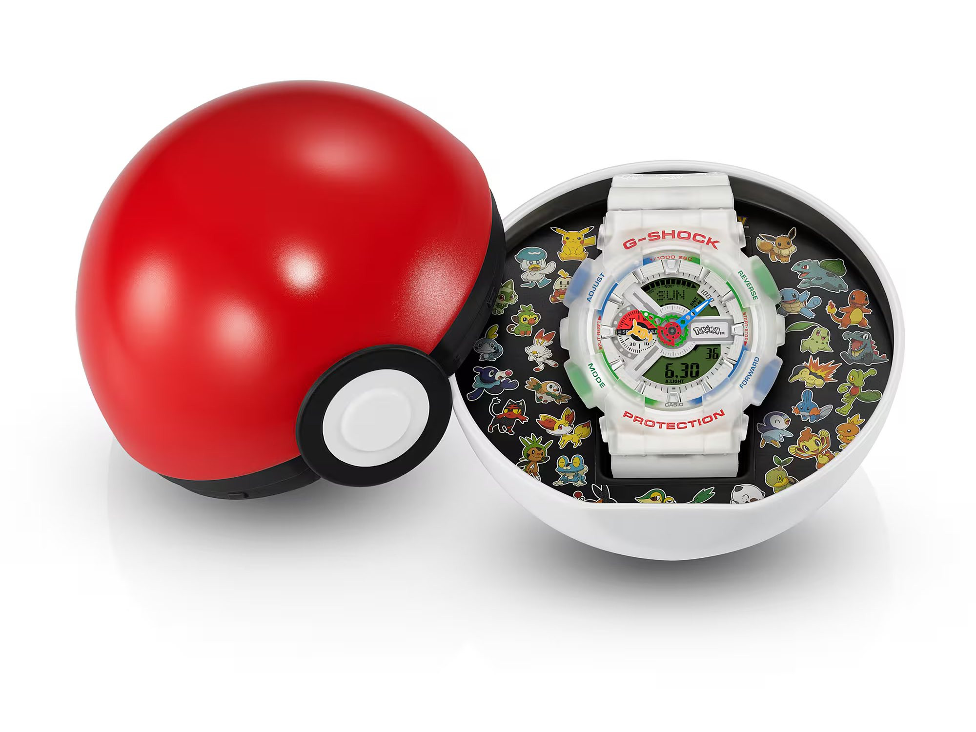 Casio G-Shock Pokémon 30th Anniversary GA-110 trưng bày trong hộp Poké Ball