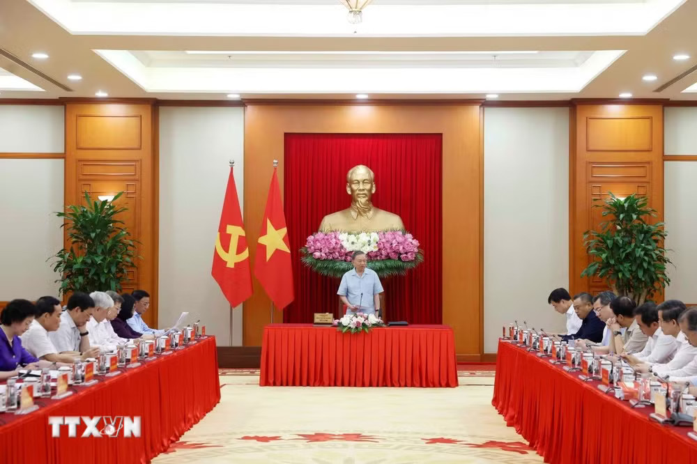 ttxvn-tong-bi-thu-chu-tich-nuoc-to-lam-chu-tri-hop-so-ket-mo-hinh-chinh-quyen-3-cap-2806.jpg