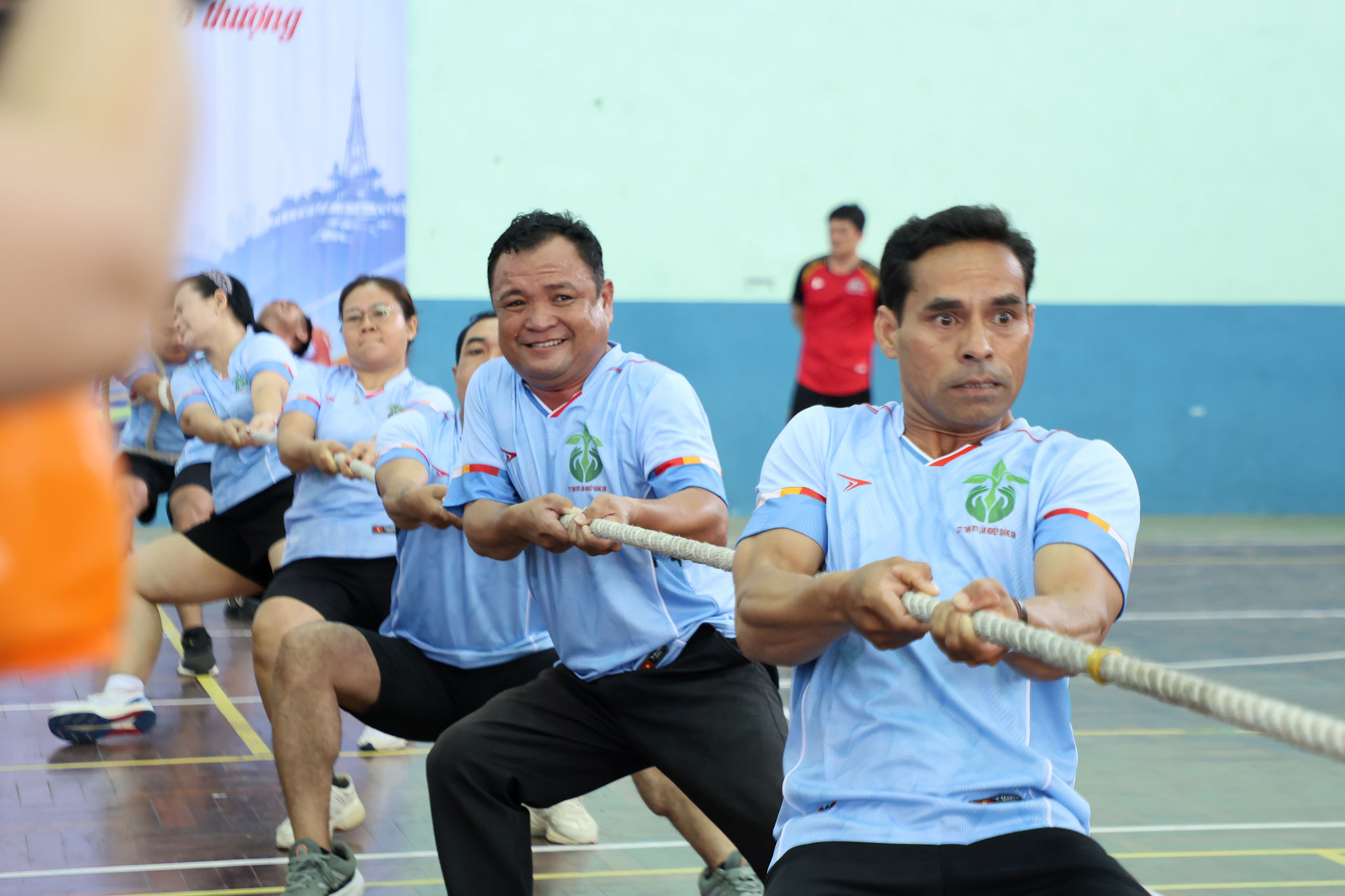 Hoi thao2