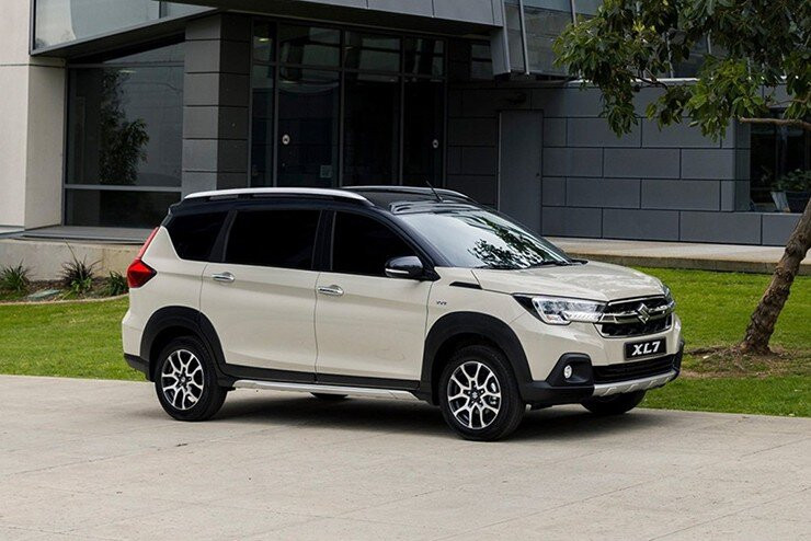 Cận cảnh thiết kế đầu xe Suzuki XL7 Hybrid