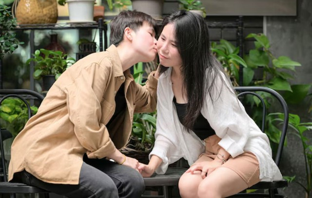 Trong chuyện tình cảm, Nhân Mã vẫn giữ được sự hồn nhiên như một đứa trẻ.