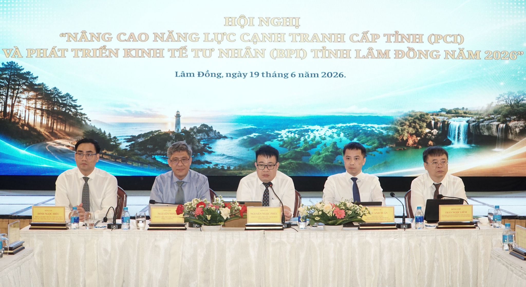 Co-chairing The 2026 Lam Dong Provincial Competitiveness Index (PCI) and Private Sector Development (BPI) Conference.