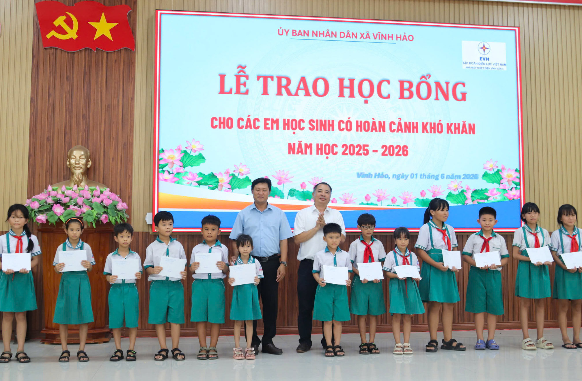 gen-h-z7913489206175_2df6456bab5cf97e49b9f6f99207f536(1).jpg